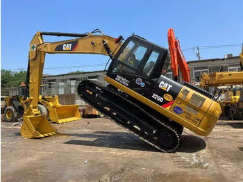 Crawler excavator CATERPILLAR 320C