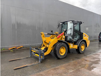 Wheel loader CATERPILLAR 906