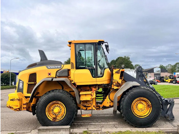 Wheel loader Volvo L90H: picture 2