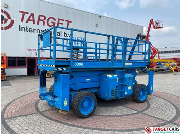 Scissor lift GENIE