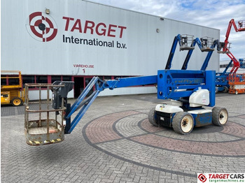 Articulated boom NIFTYLIFT