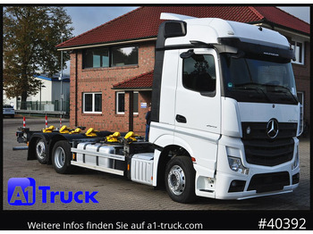Container transporter/ Swap body truck MERCEDES-BENZ
