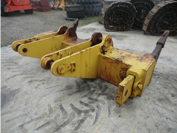 Ripper for Construction machinery Caterpillar D9G D9H ripper parallelogramma a 3 posizioni, 4 cilindri, con 3 denti (uno mancante), compreso di supporto.: picture 4 Ripper for Construction machinery Caterpillar D9G D9H ripper parallelogramma a 3 posizioni, 4 cilindri, con 3 denti (uno mancante), compreso di supporto.: picture 4