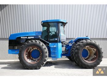 Farm tractor NEW HOLLAND