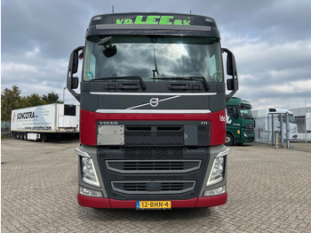 Tractor unit Volvo FH 420 Globetrotter - ADR: picture 2