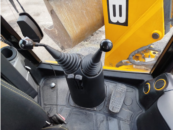 Backhoe loader JCB 4cx: picture 5