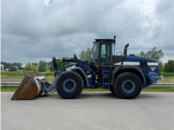 Wheel loader CASE