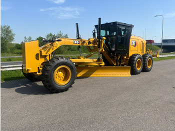 Grader Caterpillar 140GC - Push block / Ripper / New Tires: picture 3