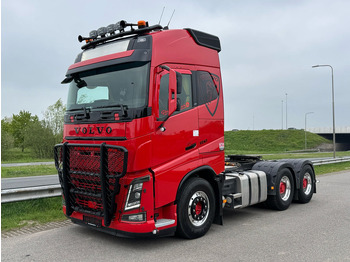 Tractor unit VOLVO FH16 650