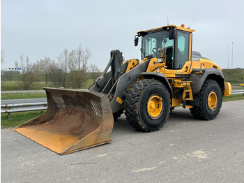 Wheel loader Volvo L110H: picture 2 Wheel loader Volvo L110H: picture 2