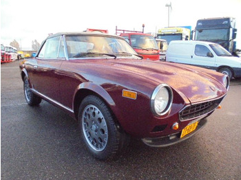 Convertible Fiat 124 SPIDER 2000 USA: picture 3 Convertible Fiat 124 SPIDER 2000 USA: picture 3