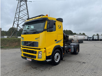 Tractor unit VOLVO FH12 420