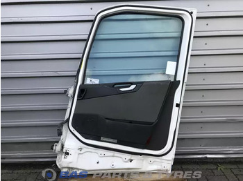 Door and parts for Truck Volvo FH4: picture 2