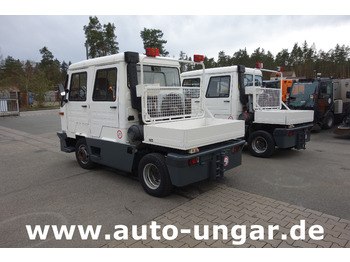 Pushback tractor Multicar M26 Champion Flugzeugschlepper Doka GSE Airport Push Back Industrieschlepper: picture 4 Pushback tractor Multicar M26 Champion Flugzeugschlepper Doka GSE Airport Push Back Industrieschlepper: picture 4