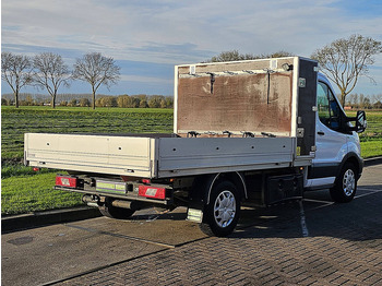 Flatbed van Ford Transit 2.0 TDCI 130: picture 3