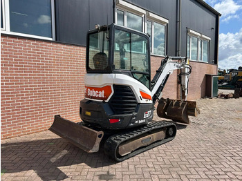 Mini excavator Bobcat E27: picture 5