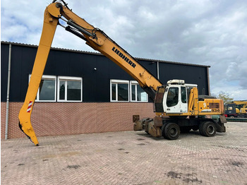 Waste/ Industry handler LIEBHERR A 934
