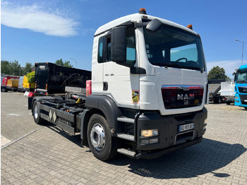 Container transporter/ Swap body truck MAN TGS 18.320