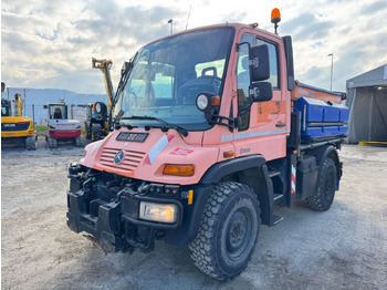 Truck UNIMOG U300