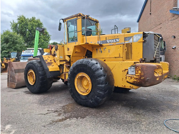 Wheel loader Volvo L220D: picture 4