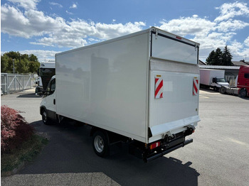 Box van Iveco 35C16 Daily: picture 4