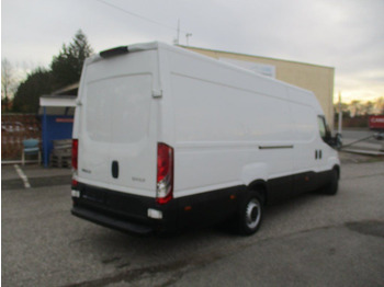 Panel van Iveco Daily 35S16: picture 3