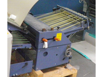 Folding machine