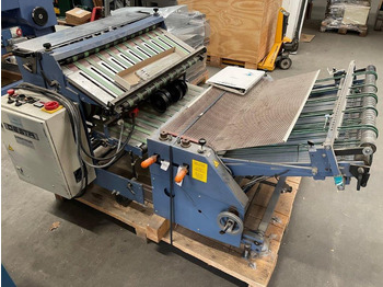 Folding machine
