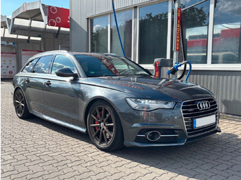 Car AUDI