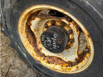 Front axle VALTRA