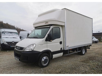 Box van IVECO Daily 35C15