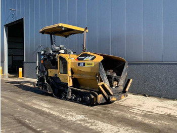 Asphalt paver CAT AP355F: picture 4