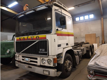 Skip loader truck VOLVO F12