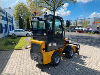 Compact loader Radlader / Hoflader BK906 mit Kabine *INKL.19% MWST*PERKINS*BERGER KRAUS*GABELPAKET*CE*EURO*: picture 4 Compact loader Radlader / Hoflader BK906 mit Kabine *INKL.19% MWST*PERKINS*BERGER KRAUS*GABELPAKET*CE*EURO*: picture 4