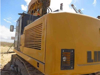 Crawler excavator Liebherr 944C: picture 3