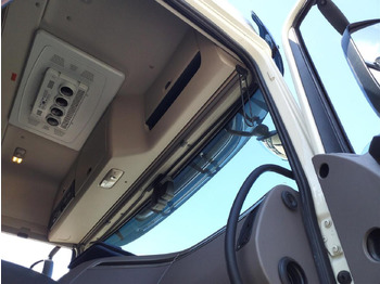 Tractor unit DAF XF 480