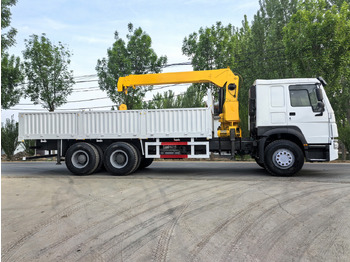 Crane truck SINOTRUK HOWO