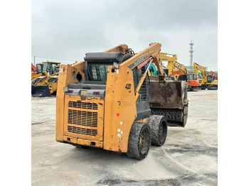 Skid steer loader CASE