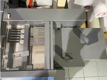 Paper cutting machine Duplo DocuCutter DC-645 | 2011: picture 2