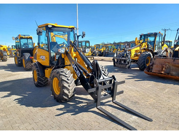 Wheel loader JCB 406: picture 2