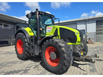 Farm tractor CLAAS Axion 940