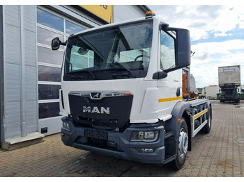Garbage truck MAN TGM 18 250: picture 2