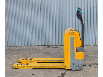 Pallet truck JUNGHEINRICH EJE