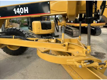 Compactor CAT 140H: picture 2 Compactor CAT 140H: picture 2