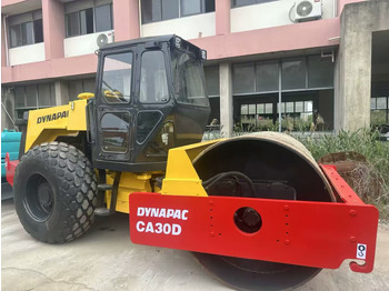 Roller DYNAPAC