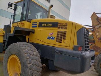 Wheel loader Komatsu WA320: picture 3