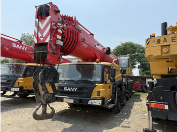 Mobile crane SANY