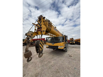 Mobile crane XCMG