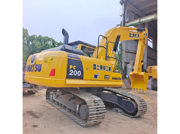 Crawler excavator KOMATSU PC200