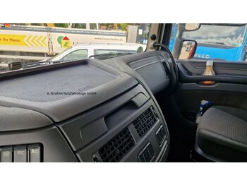 Tractor unit Daf XF460 Superspacecab, 2x Tank, Retarder: picture 4